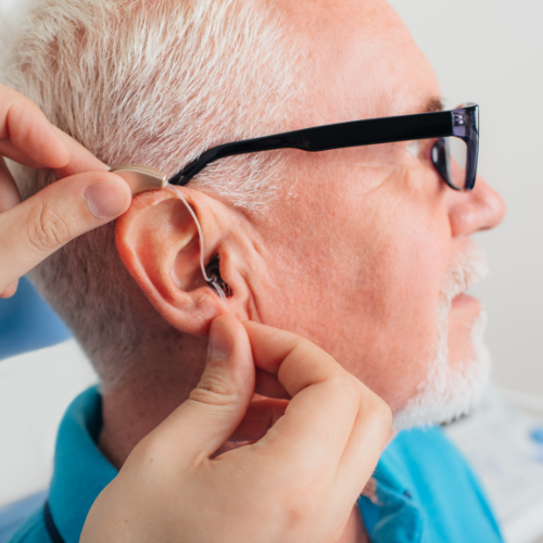 Comfortable hearing aid with glasses